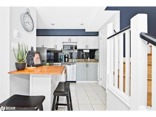 510-796468 19 Grey Road, The Blue Mountains, ON - Indoor Photo Showing Kitchen