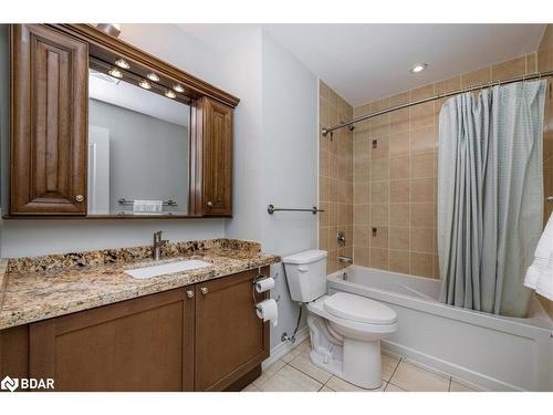 206-45 Ferndale Drive S, Barrie, ON - Indoor Photo Showing Bathroom