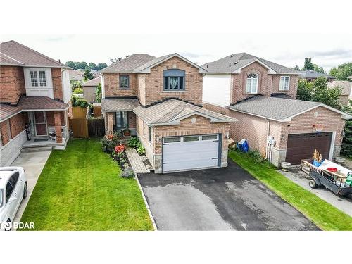 7 Hemlock Court, Barrie, ON - Outdoor