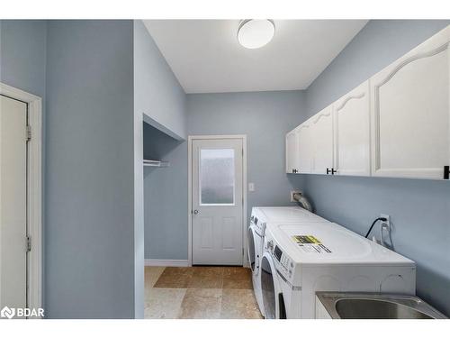 40 Ford Street, Barrie, ON - Indoor Photo Showing Laundry Room