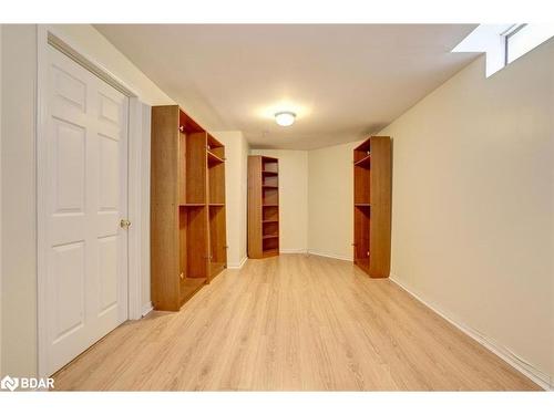 6843 Avila Road, Peel, ON - Indoor Photo Showing Other Room