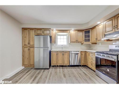 85 Liberty Street S, Bowmanville, ON - Indoor Photo Showing Kitchen