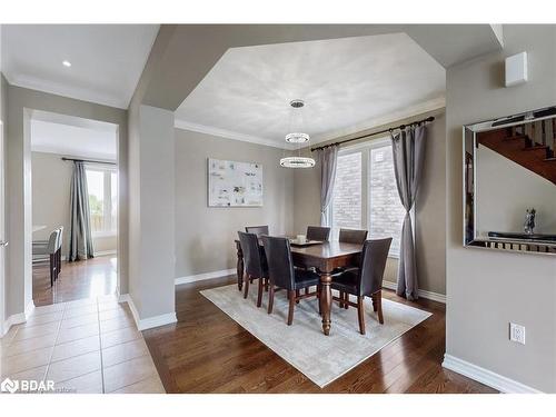 740 Rayner Court, Milton, ON - Indoor Photo Showing Dining Room