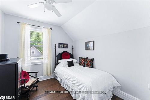 6 Mill Street E, Springwater, ON - Indoor Photo Showing Bedroom