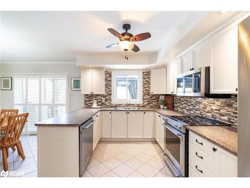 110 Chieftain Crescent, Barrie, ON - Indoor Photo Showing Kitchen With Double Sink