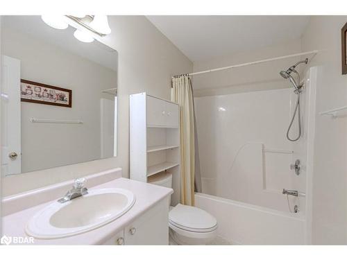 7-430 Mapleview Drive E, Barrie, ON - Indoor Photo Showing Bathroom