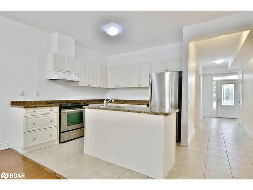 73 Wally Drive, Wasaga Beach, ON - Indoor Photo Showing Kitchen