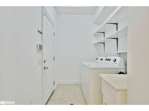 73 Wally Drive, Wasaga Beach, ON - Indoor Photo Showing Laundry Room