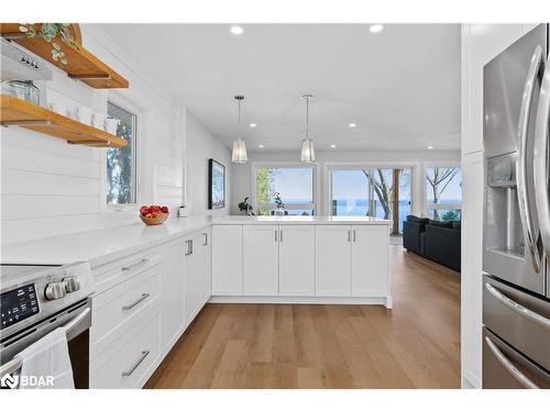 2371 Lakeshore Road E, Oro-Medonte, ON - Indoor Photo Showing Kitchen With Stainless Steel Kitchen