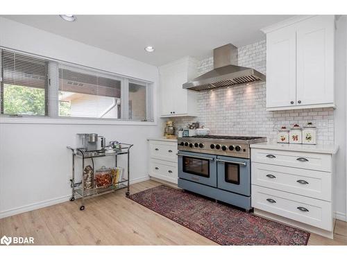 18 Maple Drive, Orillia, ON - Indoor Photo Showing Kitchen