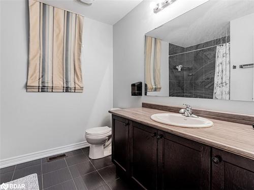 118 Lorne Thomas Place, New Tecumseth, ON - Indoor Photo Showing Bathroom