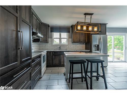 45 Wellington Street, Port Burwell, ON - Indoor Photo Showing Kitchen With Upgraded Kitchen