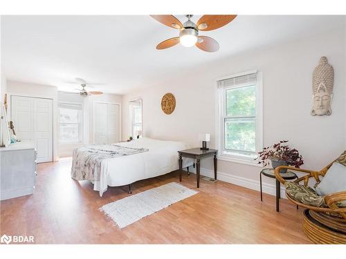 21 Robert Street E, Penetanguishene, ON - Indoor Photo Showing Bedroom