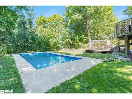 21 Robert Street E, Penetanguishene, ON - Outdoor With In Ground Pool With Backyard