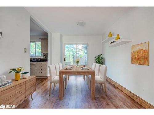 211 Phillips Street, Barrie, ON - Indoor Photo Showing Dining Room