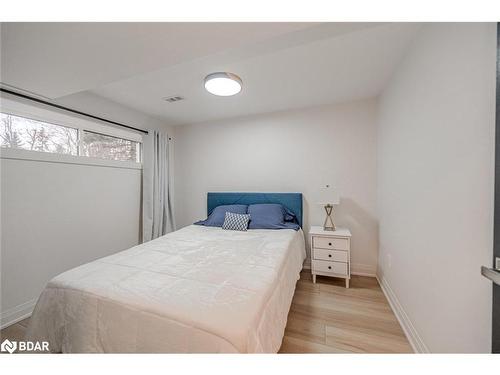 59 Lankin Boulevard, Orillia, ON - Indoor Photo Showing Bedroom