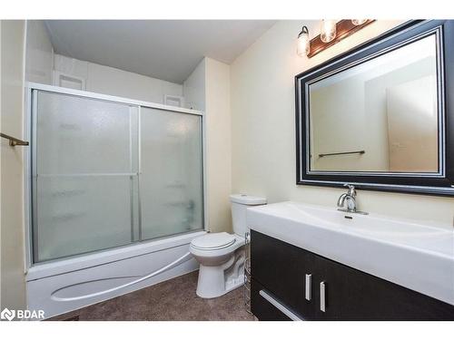 2146 Innisfil Beach Road, Innisfil, ON - Indoor Photo Showing Bathroom