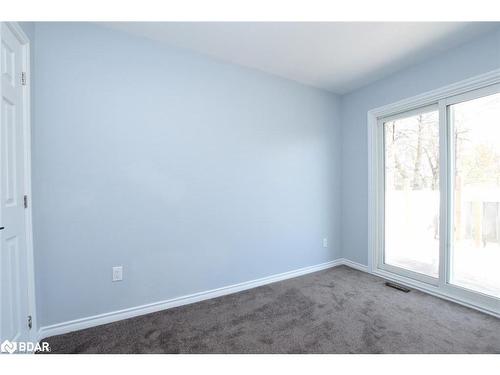 2033 Brampton Street, Hamilton, ON - Indoor Photo Showing Other Room