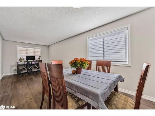 32 Jagges Drive, Barrie, ON - Indoor Photo Showing Dining Room