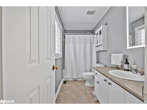 32 Jagges Drive, Barrie, ON - Indoor Photo Showing Bathroom