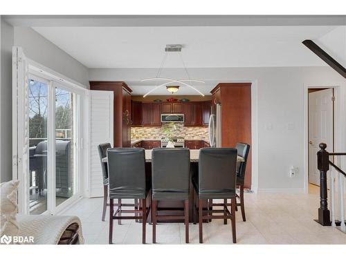 30 Capilano Court, Barrie, ON - Indoor Photo Showing Dining Room