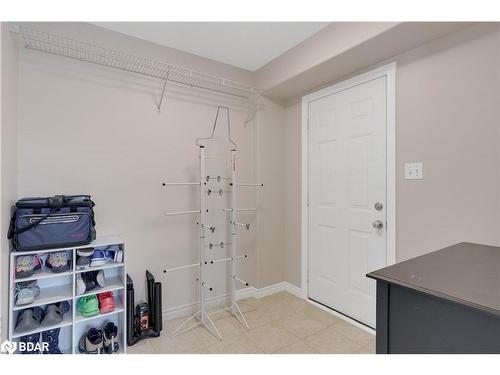 30 Capilano Court, Barrie, ON - Indoor Photo Showing Other Room