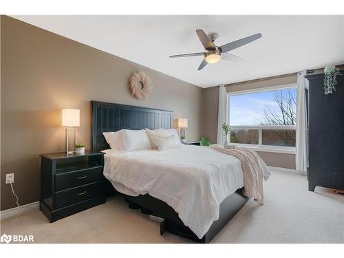 30 Capilano Court, Barrie, ON - Indoor Photo Showing Bedroom