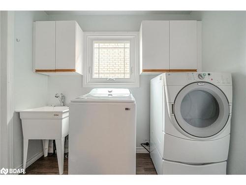 22 Macmillan Crescent, Barrie, ON - Indoor Photo Showing Laundry Room