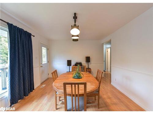 1528 Kitchen Side Road, Severn, ON - Indoor Photo Showing Dining Room