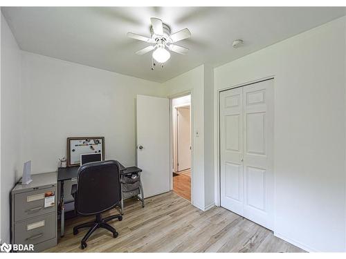 1528 Kitchen Side Road, Severn, ON - Indoor Photo Showing Other Room