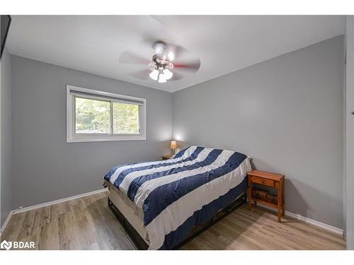 1528 Kitchen Side Road, Severn, ON - Indoor Photo Showing Bedroom