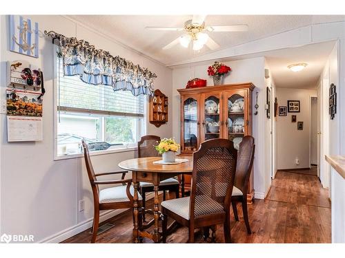 58 Shamrock Crescent, Essa, ON - Indoor Photo Showing Dining Room