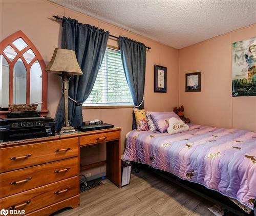 58 Shamrock Crescent, Essa, ON - Indoor Photo Showing Bedroom