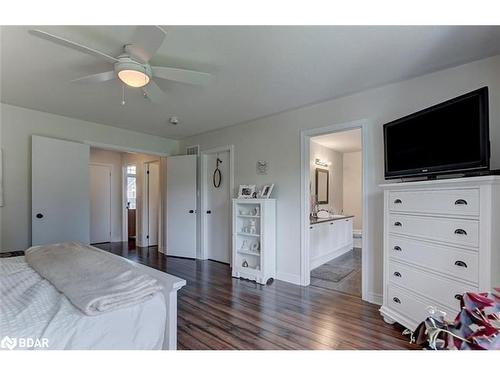 12 Masters Crescent, Port Severn, ON - Indoor Photo Showing Bedroom