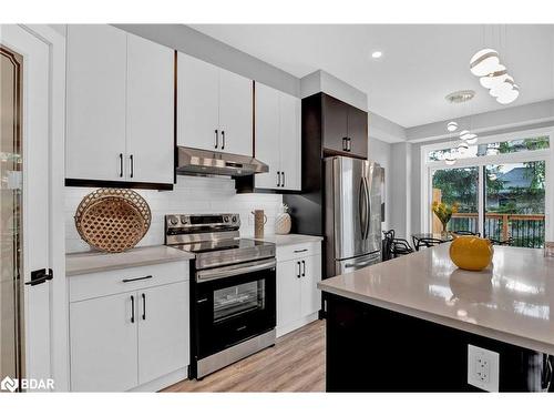 12-3557 Colonel Talbot Rd Colonel Talbot Road, London, ON - Indoor Photo Showing Kitchen