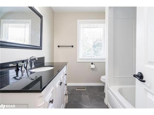 76 Marshall Street, Barrie, ON - Indoor Photo Showing Bathroom