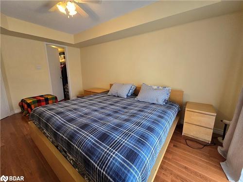 201-492 Laclie Street, Orillia, ON - Indoor Photo Showing Bedroom