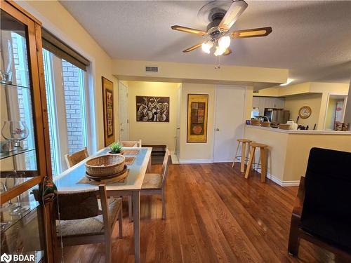 201-492 Laclie Street, Orillia, ON - Indoor Photo Showing Dining Room