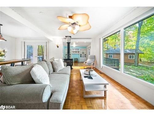 11 Bourgeois Court, Tiny, ON - Indoor Photo Showing Living Room