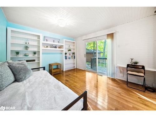 11 Bourgeois Court, Tiny, ON - Indoor Photo Showing Bedroom