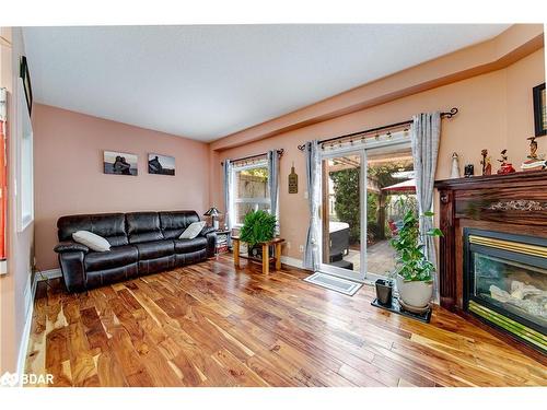 78 Bruce Crescent, Barrie, ON - Indoor Photo Showing Living Room With Fireplace