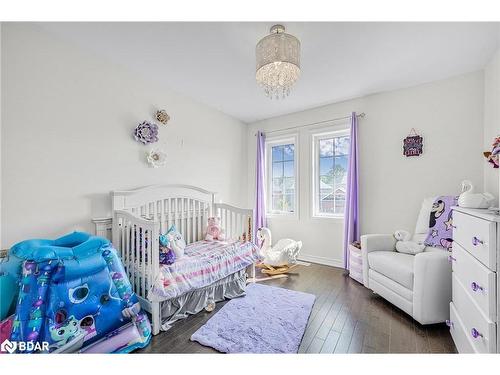 12 Cypress Point, Barrie, ON - Indoor Photo Showing Bedroom