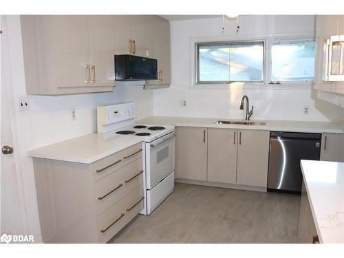 9 Stanley Park Drive, Belleville, ON - Indoor Photo Showing Kitchen With Double Sink