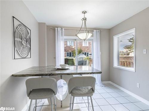 571 Rossellini Drive, Mississauga, ON - Indoor Photo Showing Dining Room