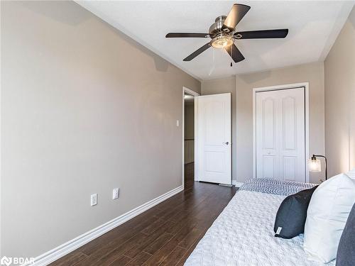 571 Rossellini Drive, Mississauga, ON - Indoor Photo Showing Bedroom