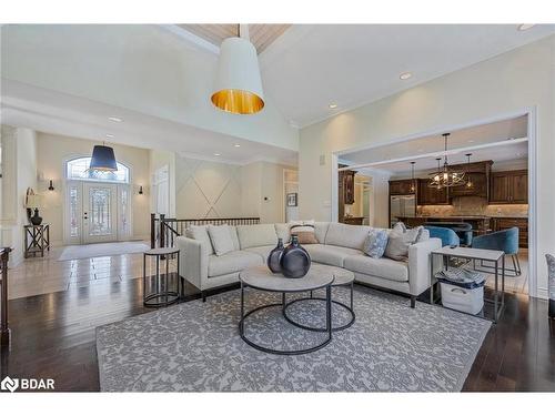 1795 Innisbrook Street, Innisfil, ON - Indoor Photo Showing Living Room