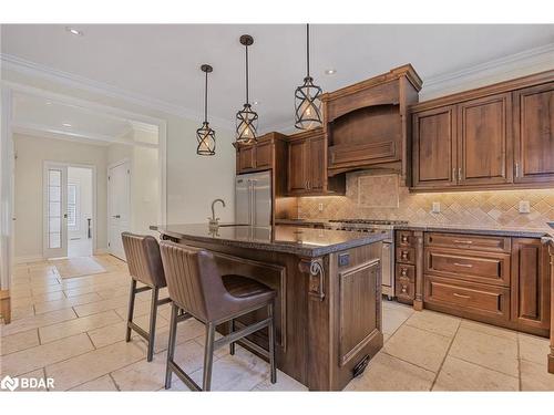 1795 Innisbrook Street, Innisfil, ON - Indoor Photo Showing Kitchen With Upgraded Kitchen