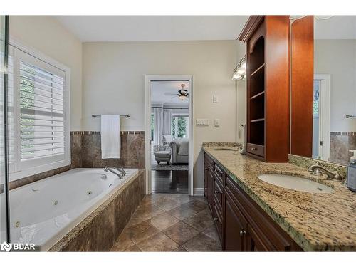 1795 Innisbrook Street, Innisfil, ON - Indoor Photo Showing Bathroom