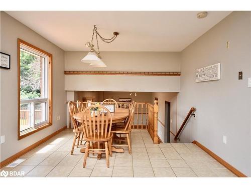 252 Nelson Crescent, Stroud, ON - Indoor Photo Showing Dining Room