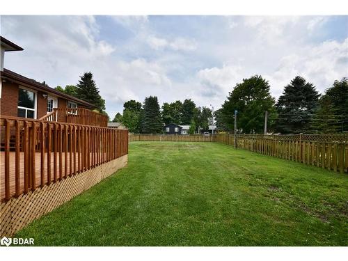 252 Nelson Crescent, Stroud, ON - Outdoor